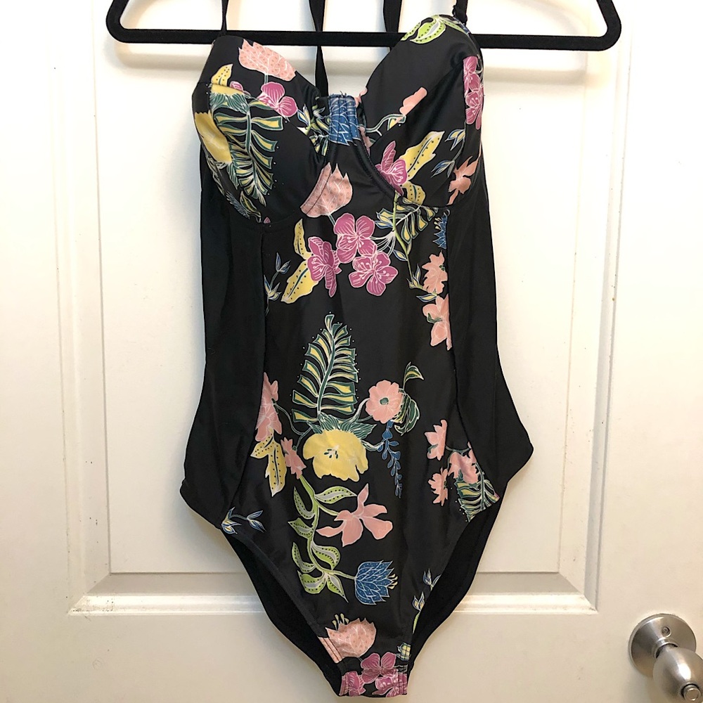 RIVER ISLAND: Plus-size One-Piece Bathing-suit